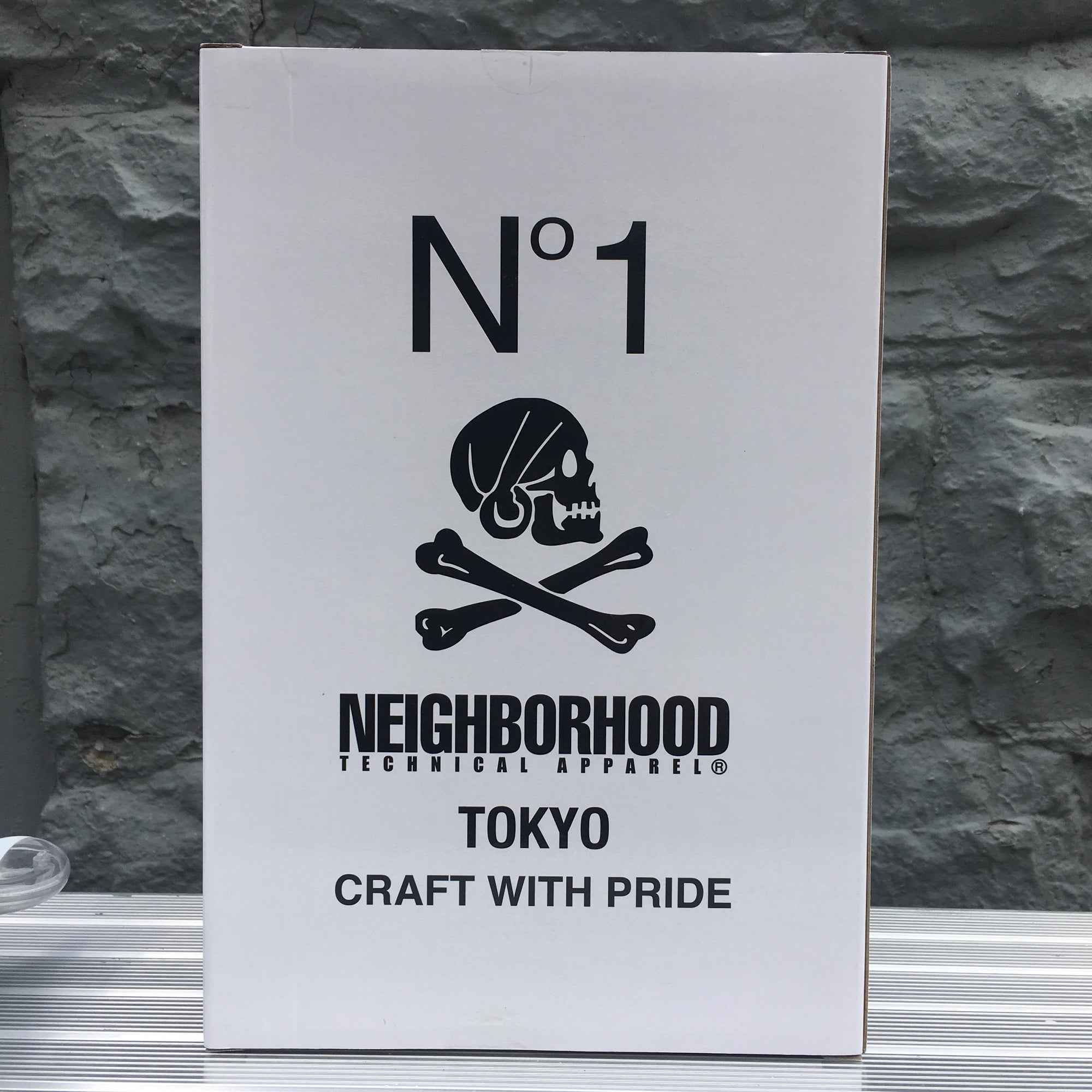 Neighborhood White 100% + 400% Bearbrick Set by Medicom Toy x