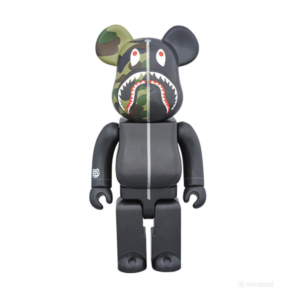 驚きの価格が実現！ A Bearbrick & OFFICIAL BATHING Shark APE ...