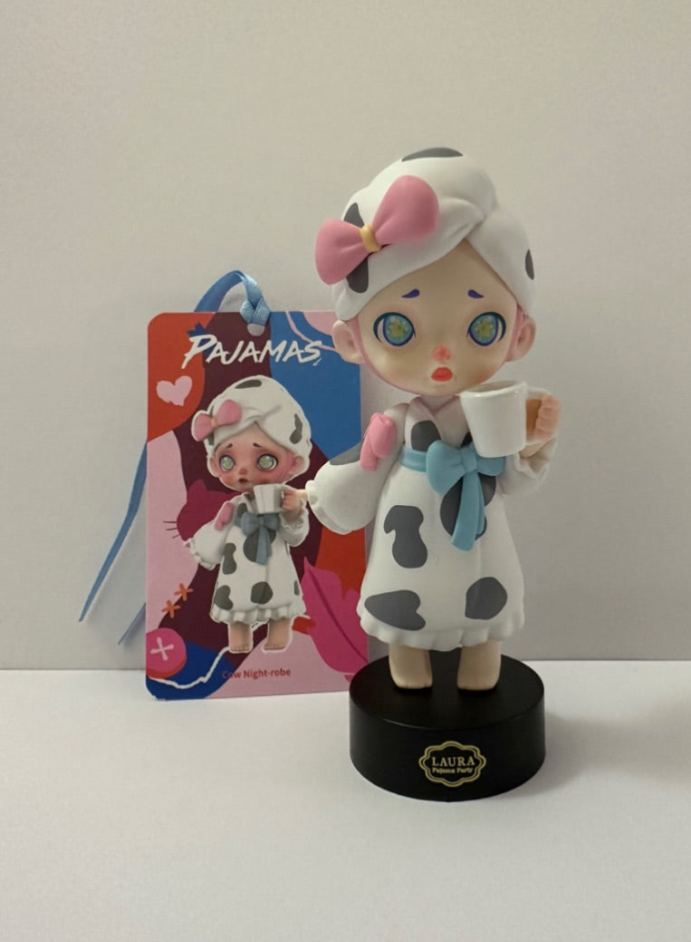 Cow Night Robe -  Laura Pyjama Party - ToyCity  - 1