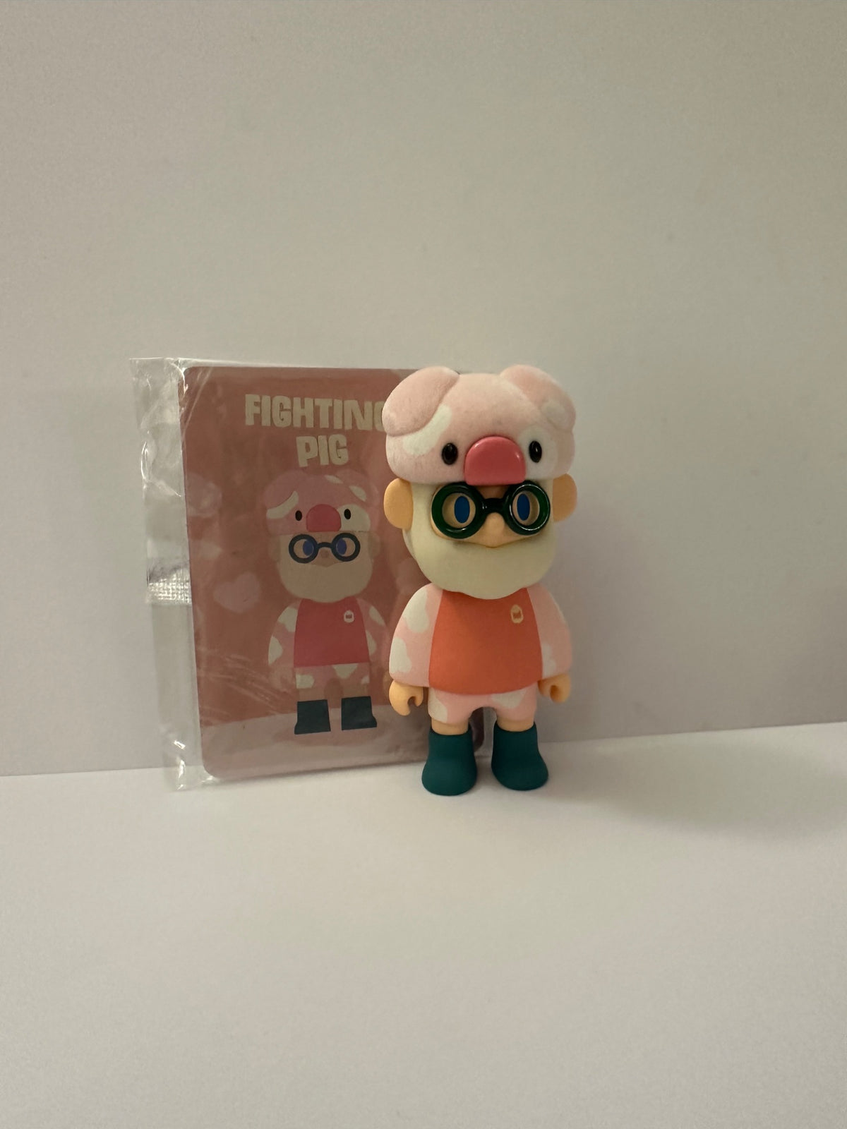 Fighting Pig -  Farmer Bob Social Animals - F.UN  - 1