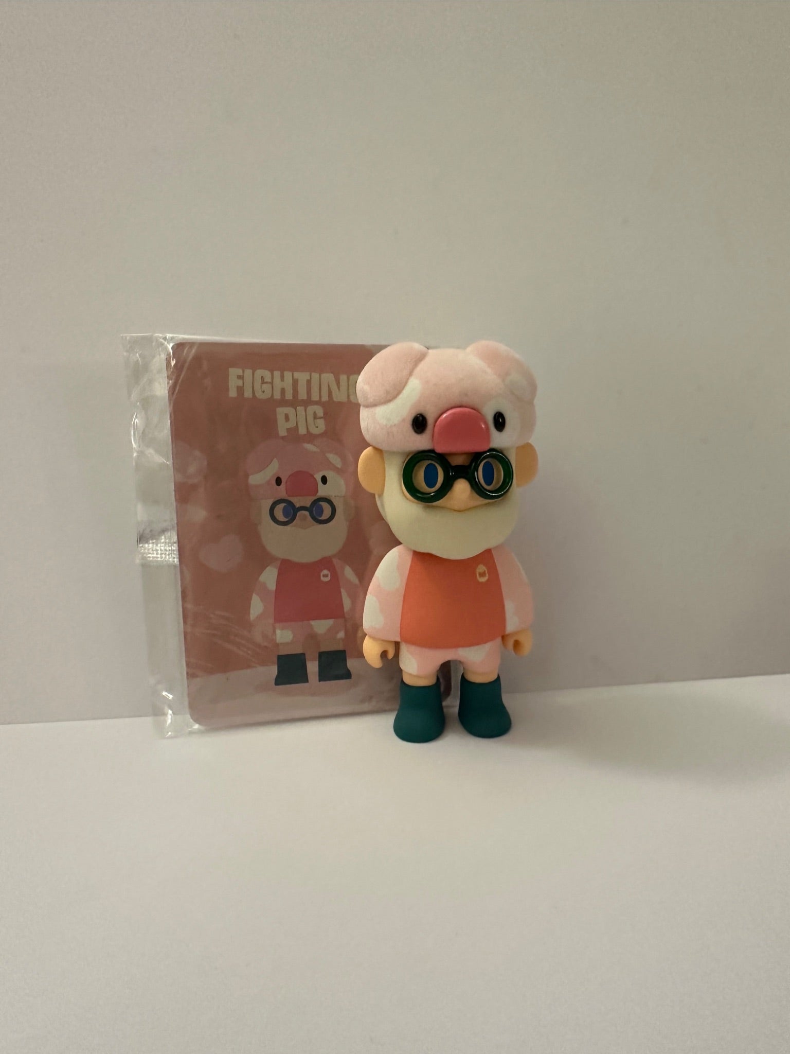 Fighting Pig -  Farmer Bob Social Animals - F.UN  - 1