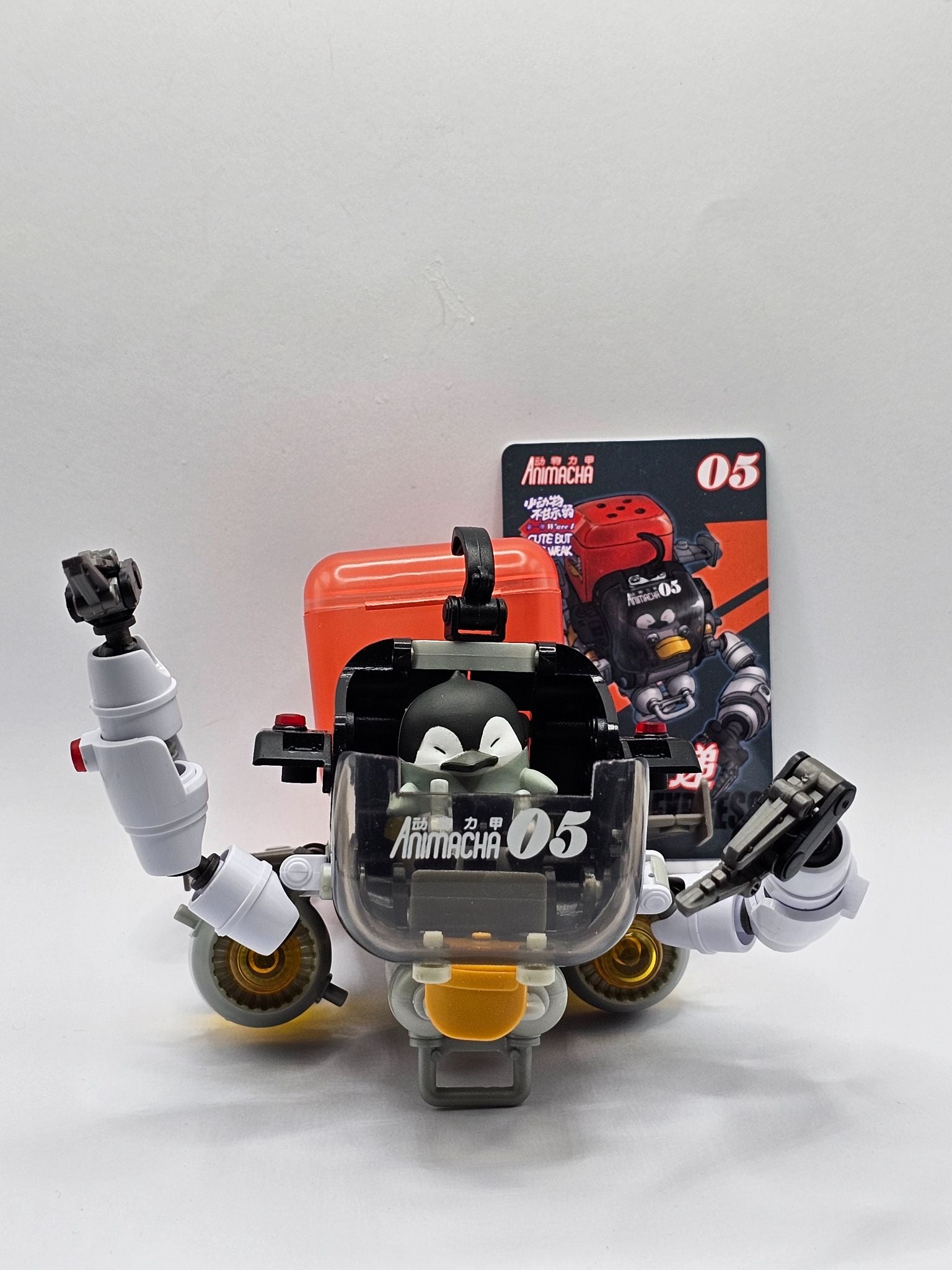 Rihio Animacha Penguin - 52TOYS - 1