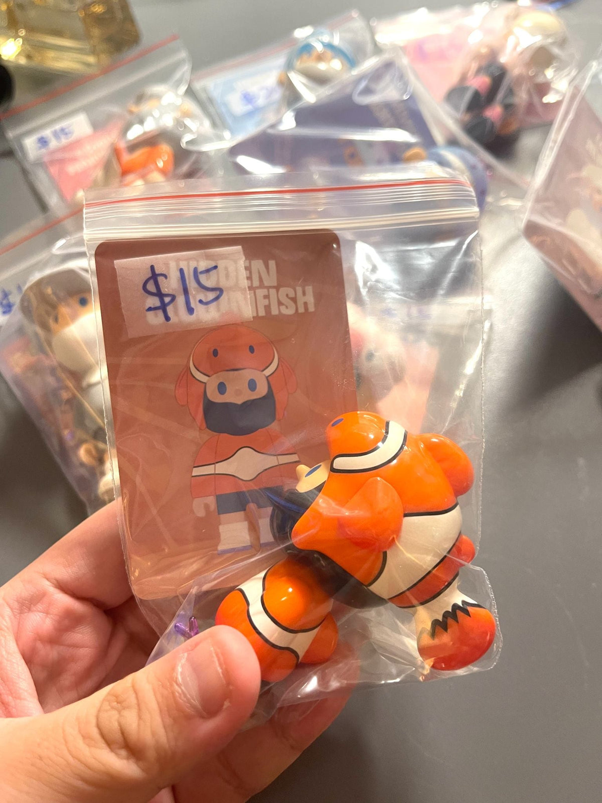 Hidden Clownfish - Farmer Bob 7 Animal Series By Finding Unicorn - 1