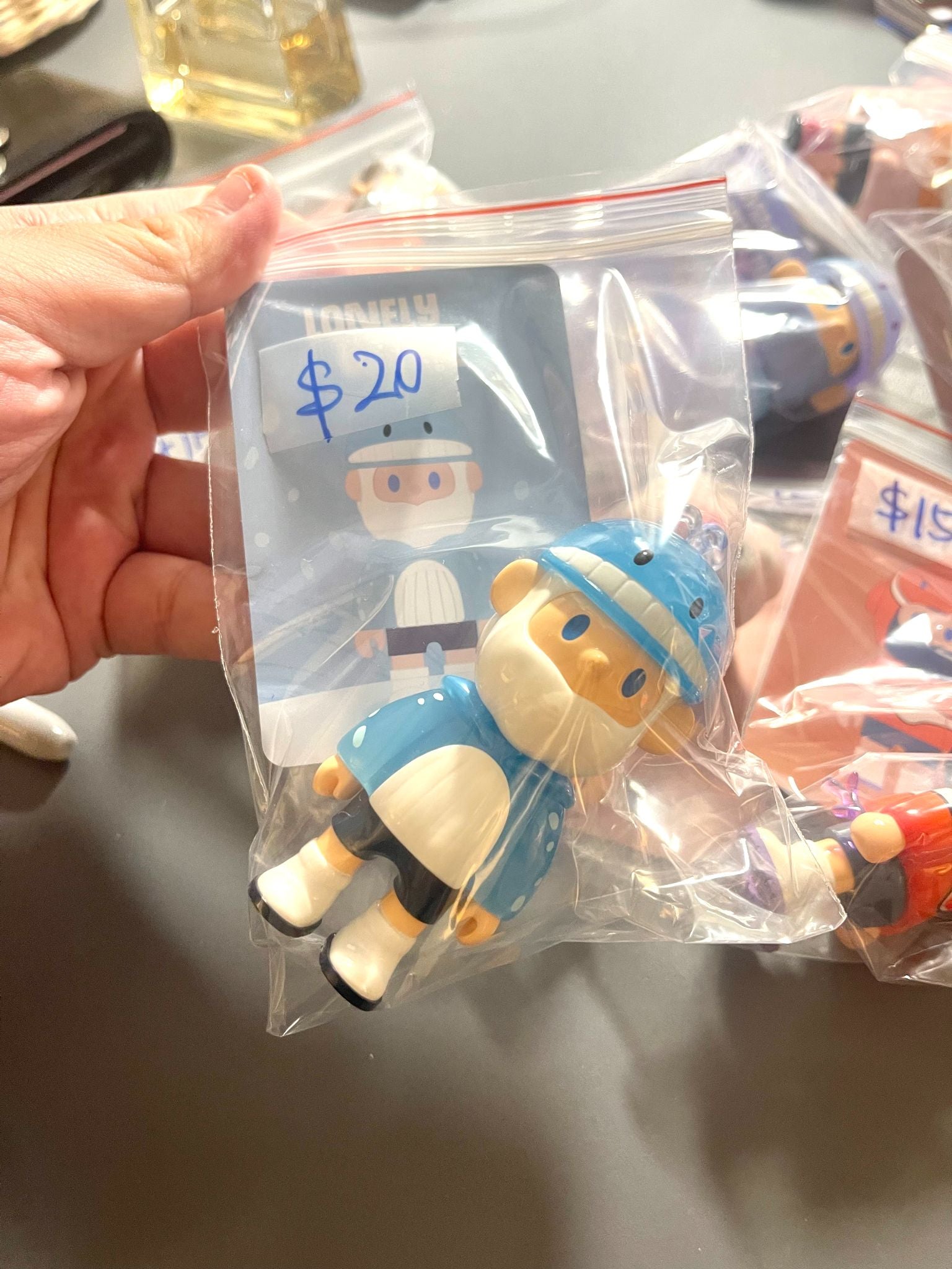 Lonely Whale - Farmer Bob 7 Animal Series By Finding Unicorn - 1