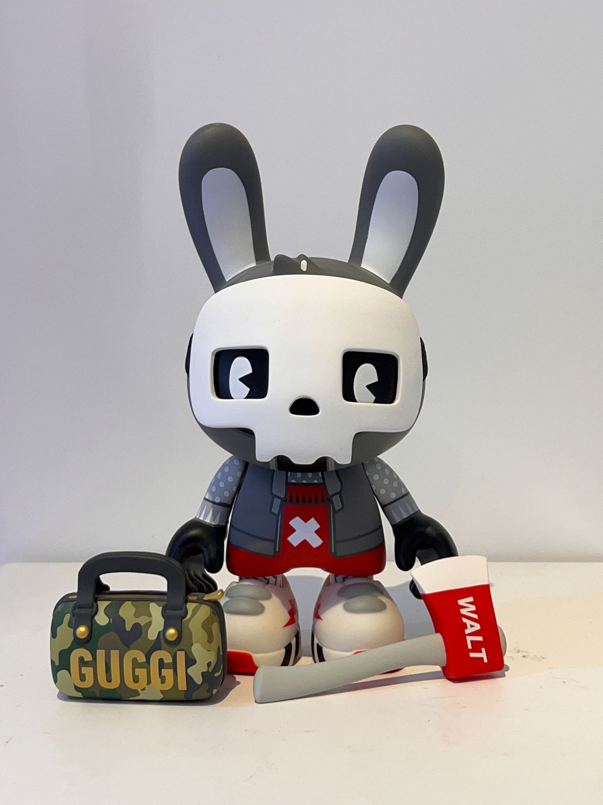 Superplastic Fashion Guggi Superguggi By Guggimon Figure - 1