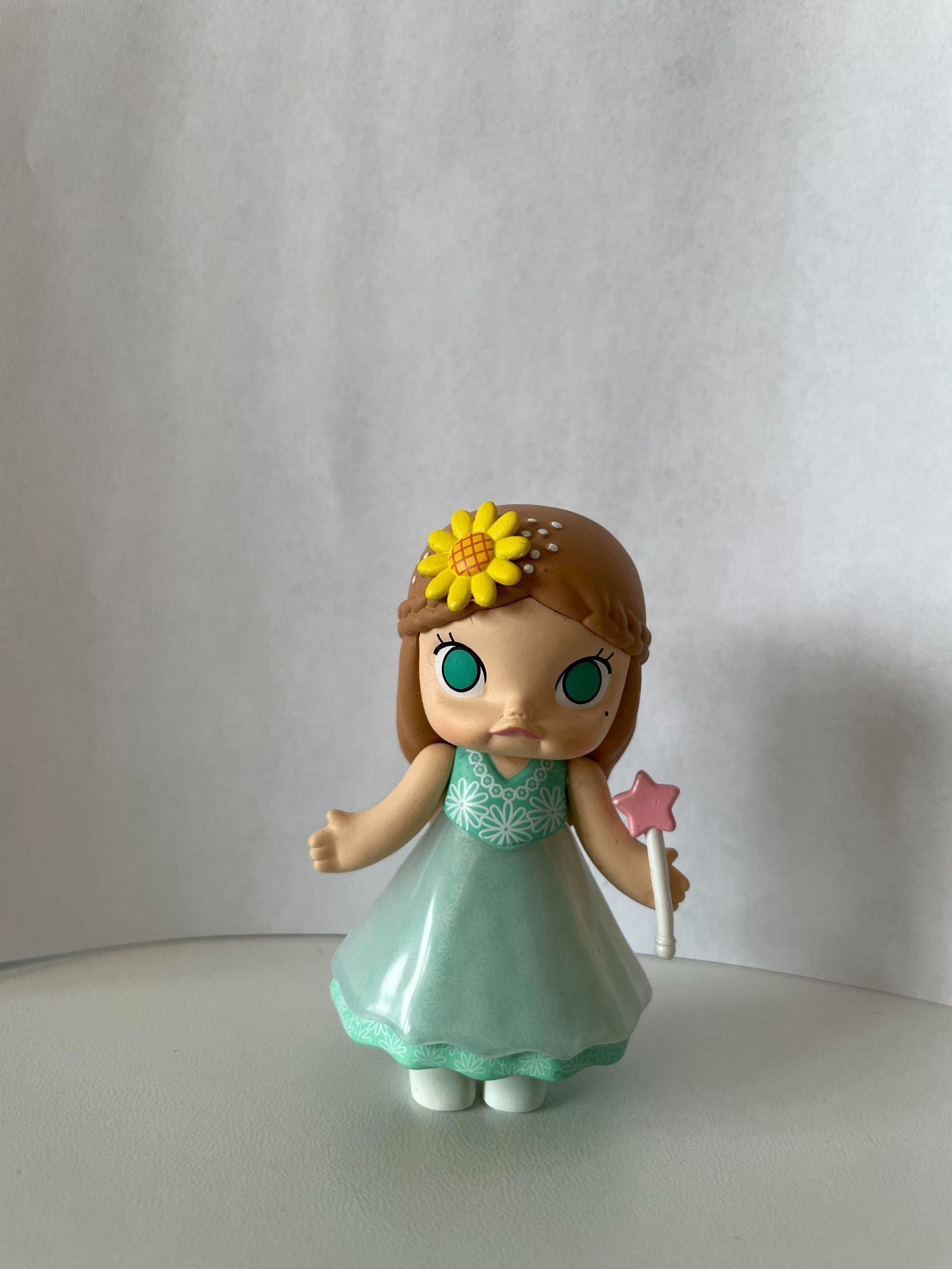 Princess October - POP MART x Molly Wedding Flower Girl - 1