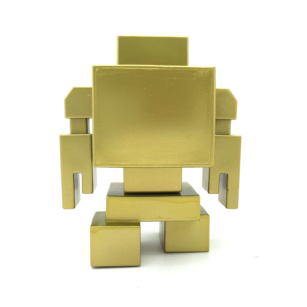 Gold Lovebot by Matthew Del Degan - Mindzai  - 3
