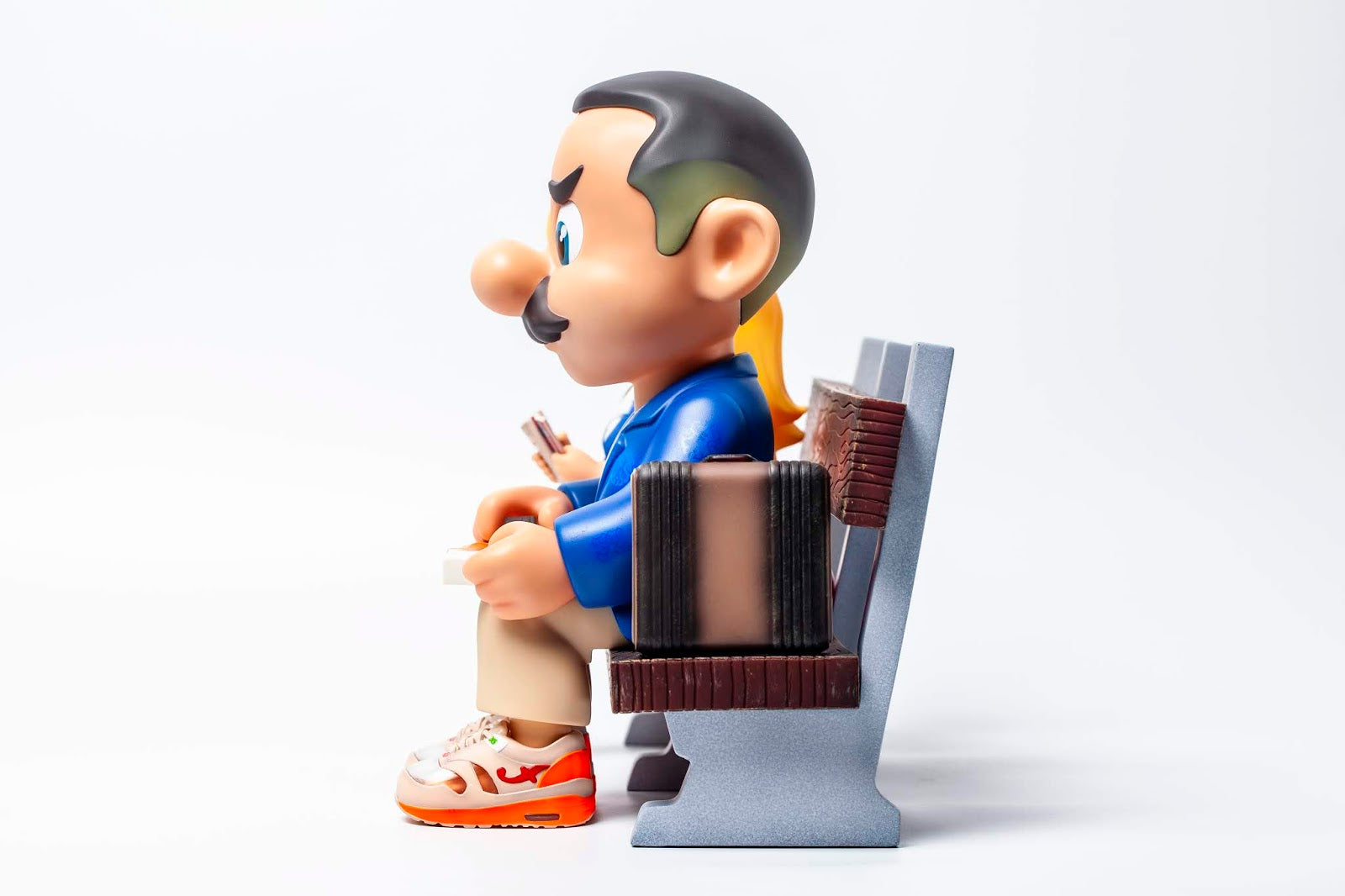 Super Run // Innersect Art Toy Figure by Fools Paradise