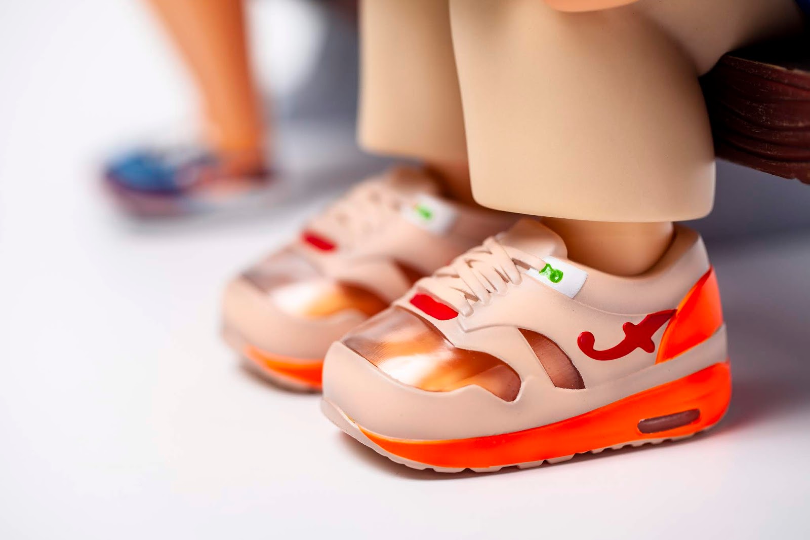 Super Run // Innersect Art Toy Figure by Fools Paradise