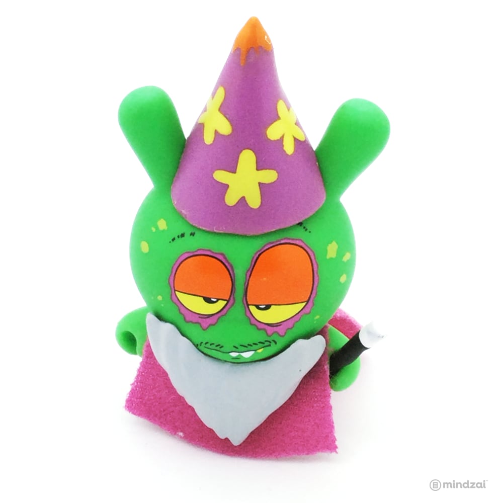 Dunny Series 2010 - WZRD Spirit Dunny (MCA)