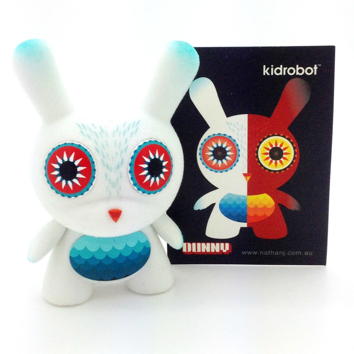Side Show Dunny Series - Flocked White Owl (Nathan Jurevicius) - Mindzai  - 2