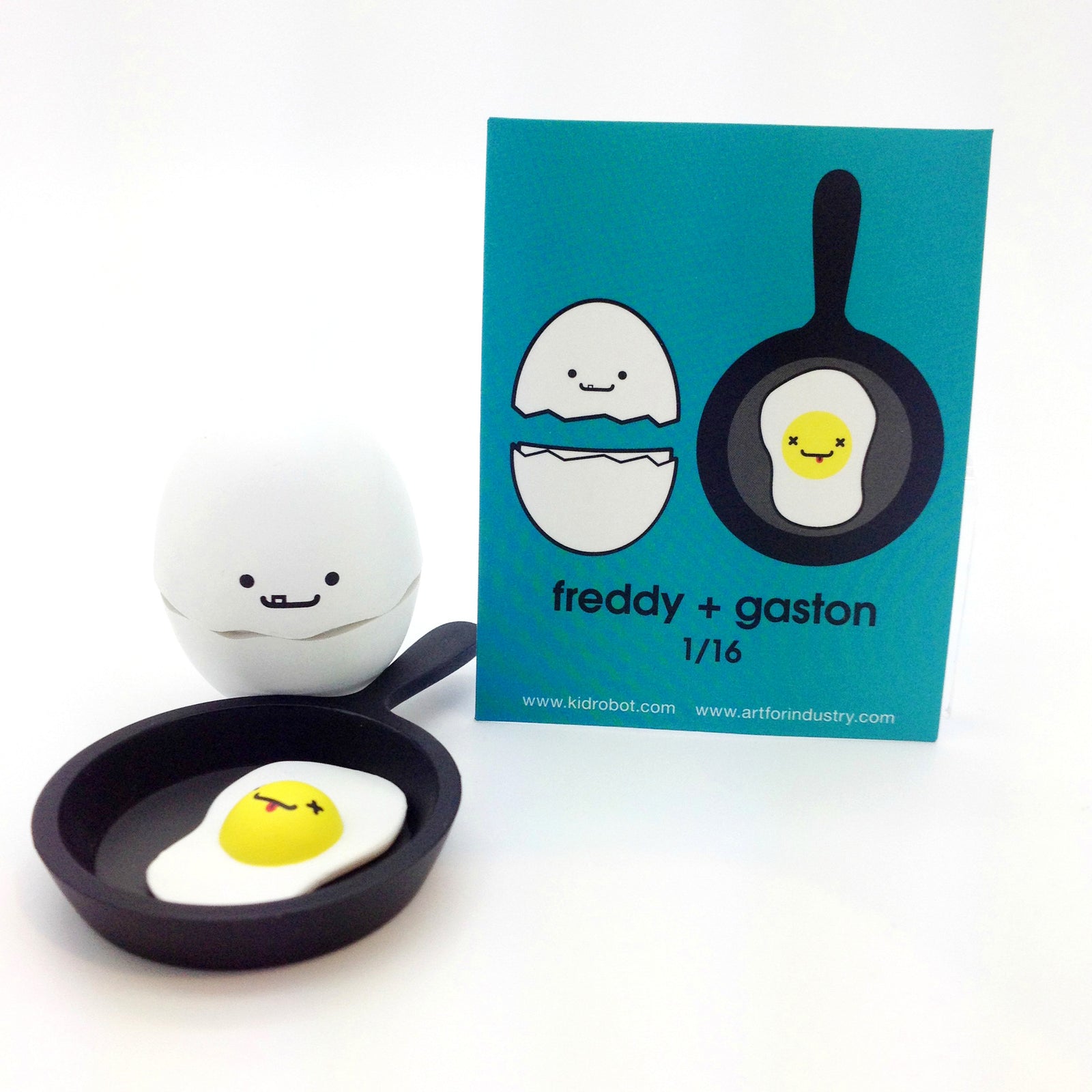 BFF Series by Travis Cain x Kidrobot - Freddy + Gatson - Mindzai  - 1