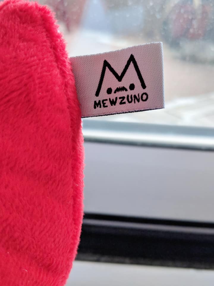 Kowaizu Cat Plush by Mewzuno