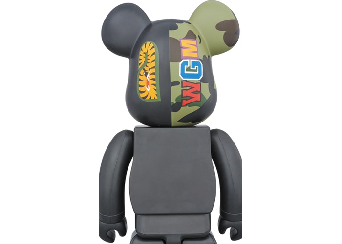Medicom Bearbrick x Bape 1st Camo Shark 1000%