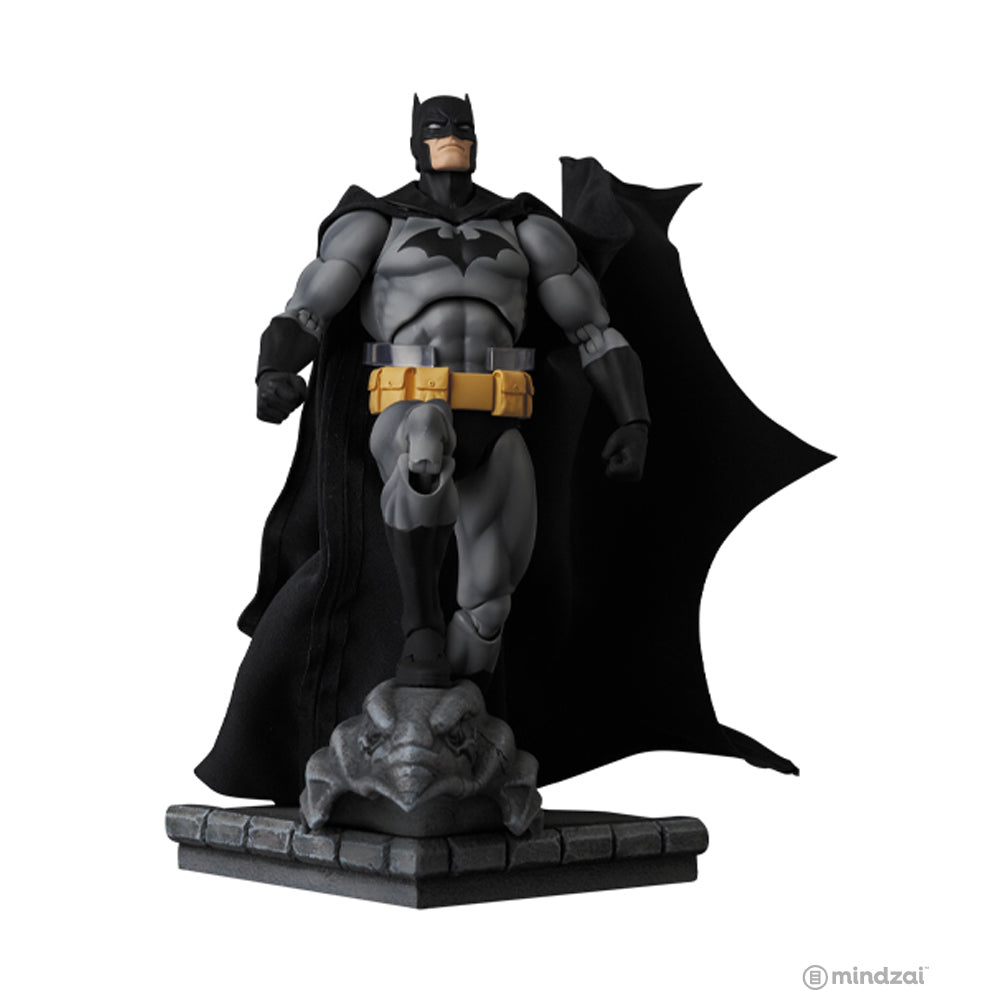 Batman "Hush" Black Ver. Mafex 6.5-Inch Toy Figure by Medicom Toy