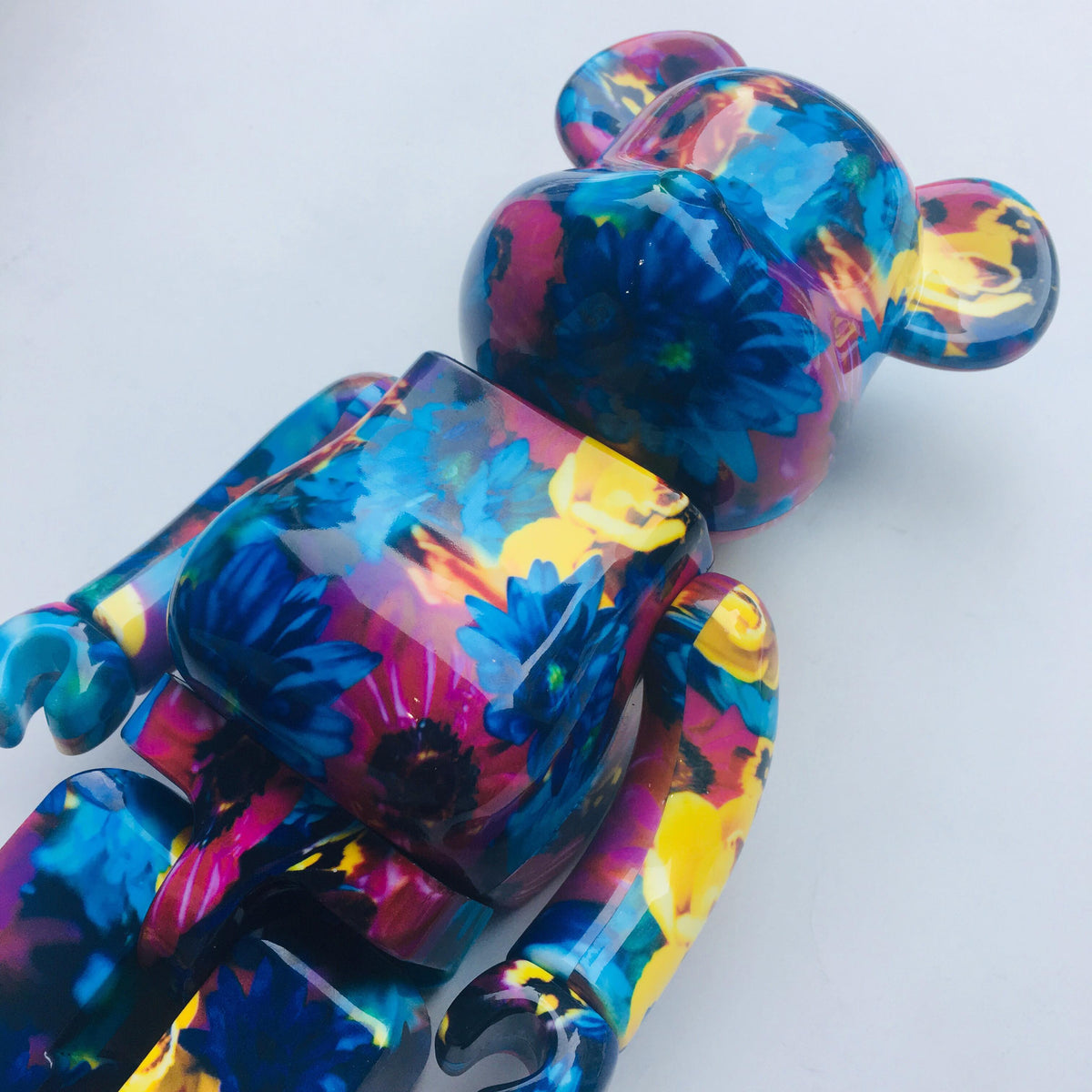 Mika Ninagawa Anemone 100% + 400% Bearbrick Set from Medicom Toy